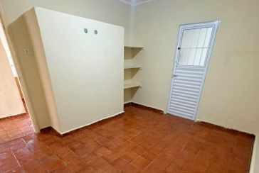 Casa assobradada à venda no Bairro da Vila Pereira Barreto 