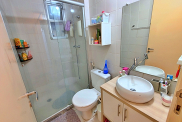 Lindo Apartamento à venda no Bairro do Parque Maria Domitila na Rua Willis Roberto Banks 401