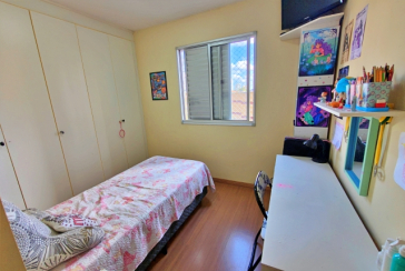 Lindo Apartamento à venda no Bairro do Parque Maria Domitila na Rua Willis Roberto Banks 401