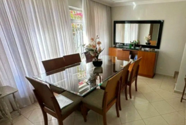 Sobrado à venda no Bairro do Jardim Regina na Rua Antônio Raiol