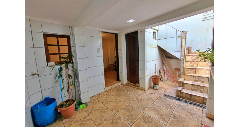 Sobrado à venda no Bairro da Vila Anglo Brasileira na Rua Professor Ciridião Buarque,