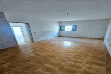  Casa à venda no Bairro do Parque Maria Domitila na Rua Itapejara