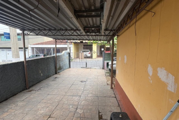 Casa à venda no Bairro da Vila Cruz das Almas na Rua Conceição de Jacareí