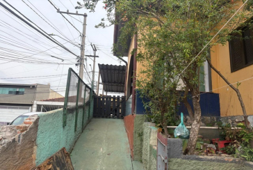Casa à venda no Bairro da Vila Cruz das Almas na Rua Conceição de Jacareí