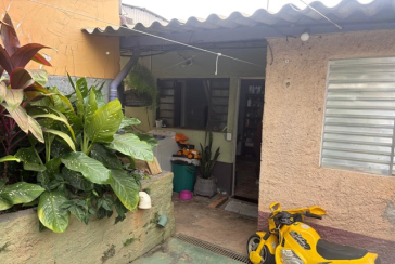 Casa à venda no Bairro da Vila Cruz das Almas na Rua Conceição de Jacareí