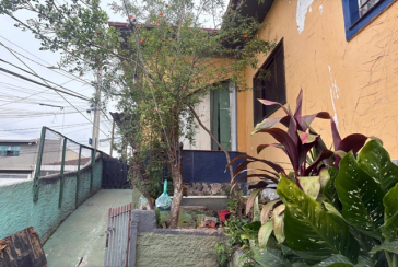 Casa à venda no Bairro da Vila Cruz das Almas na Rua Conceição de Jacareí