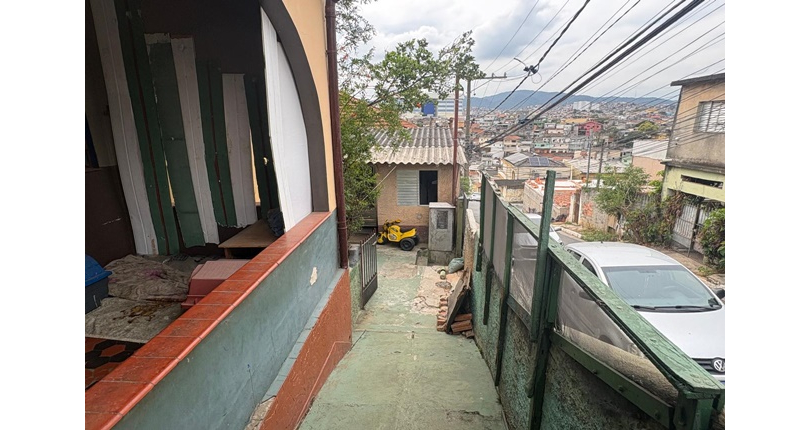 Casa à venda no Bairro da Vila Cruz das Almas na Rua Conceição de Jacareí