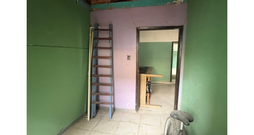 Casa à venda no Bairro da Vila Cruz das Almas na Rua Conceição de Jacareí