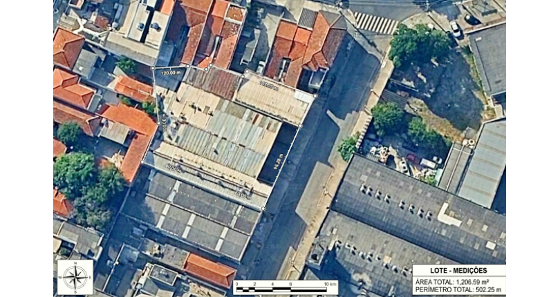 Terreno à venda Rua Coaquira, Vila Anastácio - Imóveis à Venda