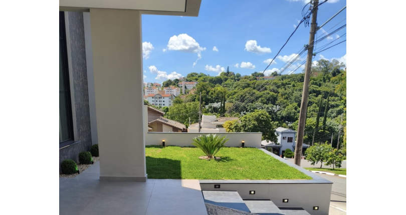 Casa à venda em Itatiba no Bairro do Engenho, na Avenida Benedicto José Constantino