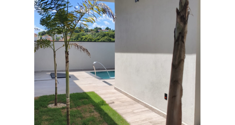 Casa à venda em Itatiba no Bairro do Engenho, na Avenida Benedicto José Constantino