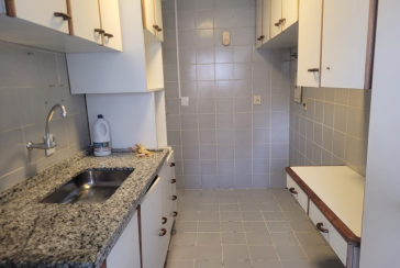 Apartamento à venda no Bairro do Jardim Iris na Avenida Raimundo Pereira de Magalhães 1720,