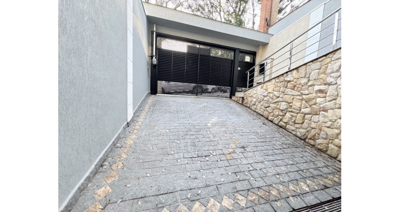 Sobrado à venda no Bairro do City Recanto Anastácio na Rua Maria Pereira Pinto