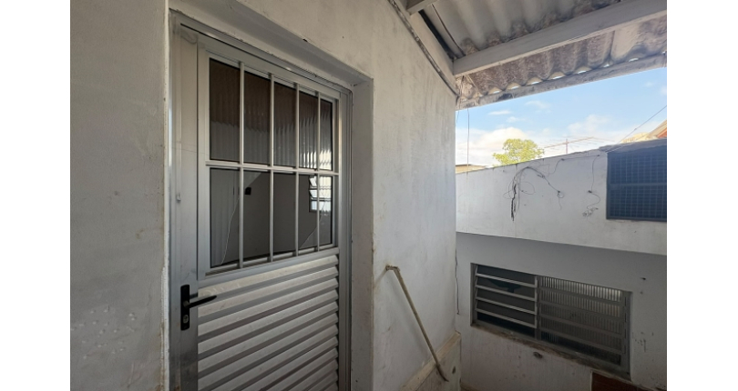 Casa à venda Rua Benedito Lacerda, Jardim Regina - Imóveis à Venda