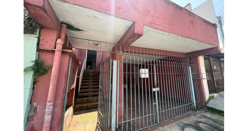 Casa à venda Rua Benedito Lacerda, Jardim Regina - Imóveis à Venda