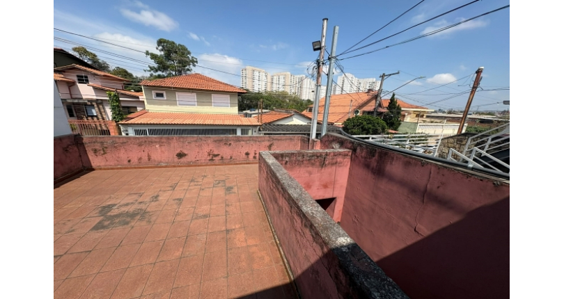 Casa à venda Rua Benedito Lacerda, Jardim Regina - Imóveis à Venda