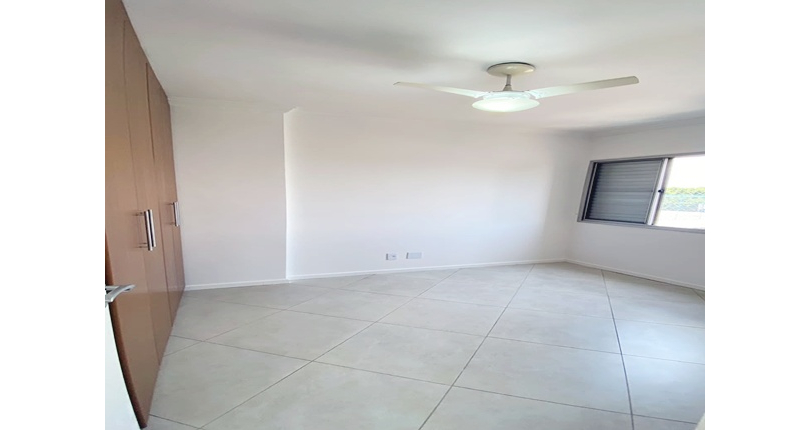 Apartamento à venda no Bairro do Parque Maria Domitila na Rua Willis Roberto Banks 549