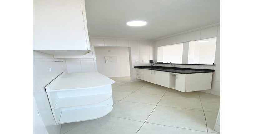 Apartamento à venda no Bairro do Parque Maria Domitila na Rua Willis Roberto Banks 549