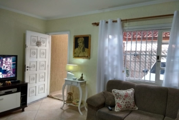 Belo Sobrado à Venda no Parque Maria Domitila na Rua Antônio Félix Pacheco