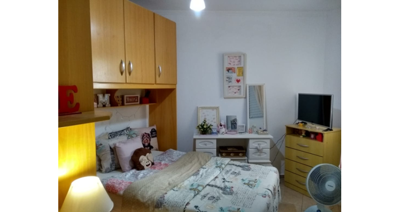 Belo Sobrado à Venda no Parque Maria Domitila na Rua Antônio Félix Pacheco