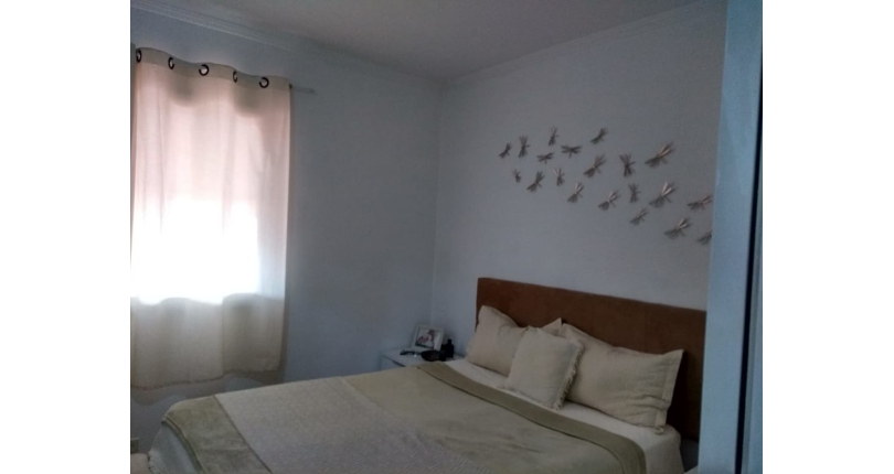 Belo Sobrado à Venda no Parque Maria Domitila na Rua Antônio Félix Pacheco