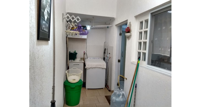 Belo Sobrado à Venda no Parque Maria Domitila na Rua Antônio Félix Pacheco