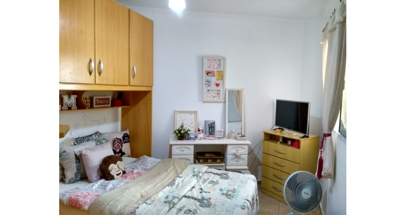 Belo Sobrado à Venda no Parque Maria Domitila na Rua Antônio Félix Pacheco