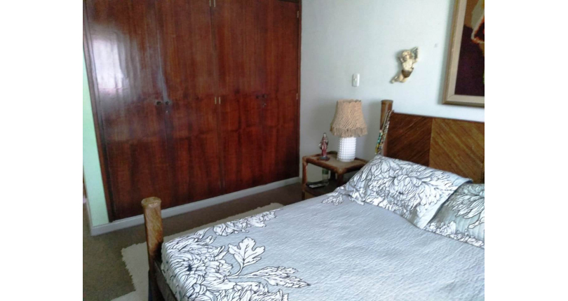 Sobrado à venda Rua Francisco Basílio de Melo, Parque Maria Domitila - Imóveis à Venda