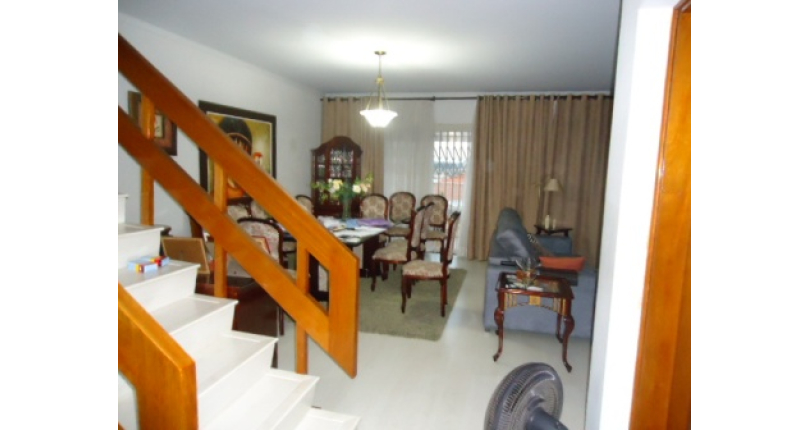 Sobrado à venda Rua Maria Julieta Drummond de Andrade, Vila Guedes - Imóveis à Venda