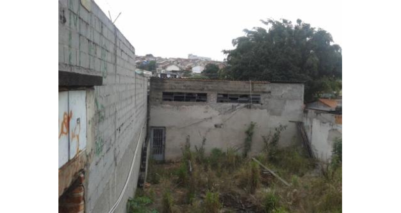 Terreno à venda Rua Joaquim Oliveira Freitas, Vila Mangalot - Imóveis à Venda