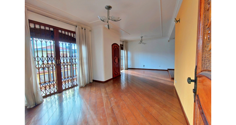 Casa à venda Rua Luís Filgueira Souto, Parque São Domingos - Imóveis à Venda