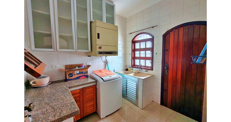 Casa à venda Rua Luís Filgueira Souto, Parque São Domingos - Imóveis à Venda