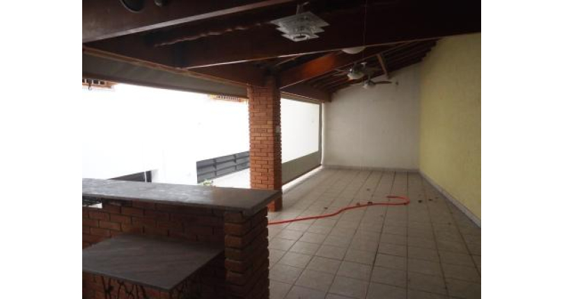 Casa à venda Rua Luís Filgueira Souto, Parque São Domingos - Imóveis à Venda