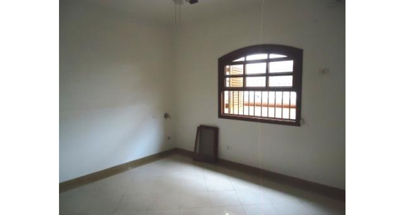 Casa à venda Rua Luís Filgueira Souto, Parque São Domingos - Imóveis à Venda