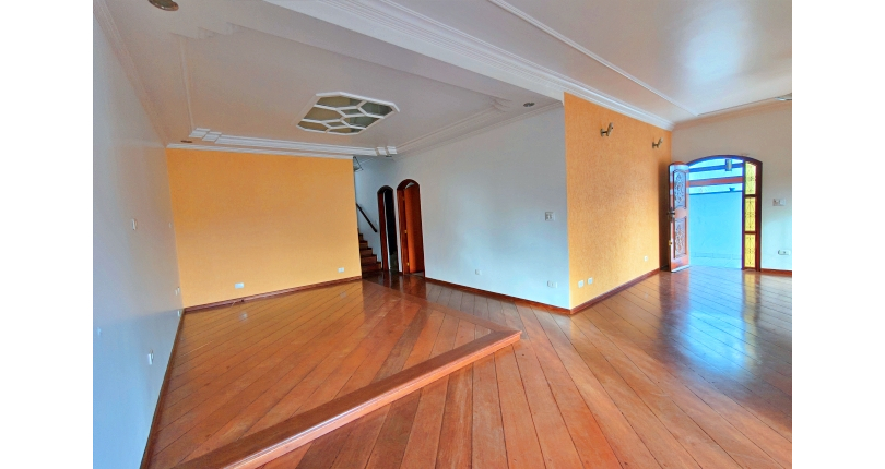Casa à venda Rua Luís Filgueira Souto, Parque São Domingos - Imóveis à Venda