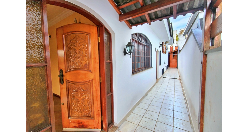 Casa à venda Rua Luís Filgueira Souto, Parque São Domingos - Imóveis à Venda