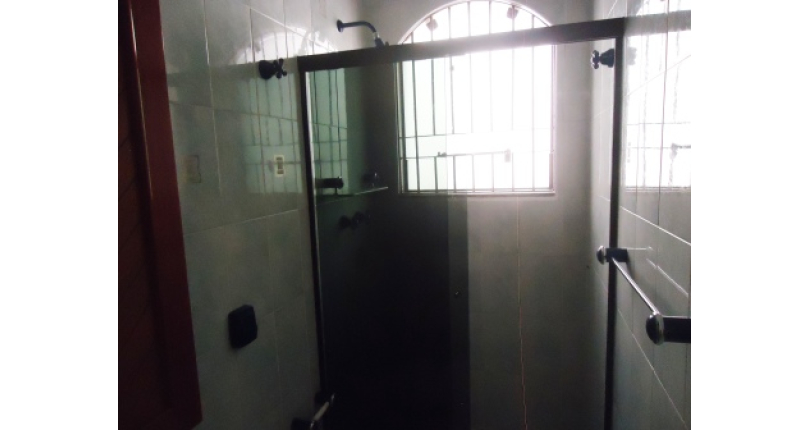 Casa à venda Rua Luís Filgueira Souto, Parque São Domingos - Imóveis à Venda