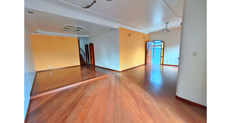 Casa à venda Rua Luís Filgueira Souto, Parque São Domingos - Imóveis à Venda