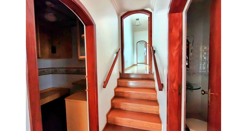 Casa à venda Rua Luís Filgueira Souto, Parque São Domingos - Imóveis à Venda