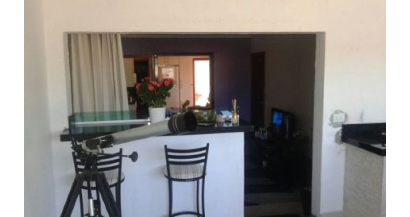 Casa à venda Rua Teixeira Soares, Vila Piauí - Imóveis à Venda