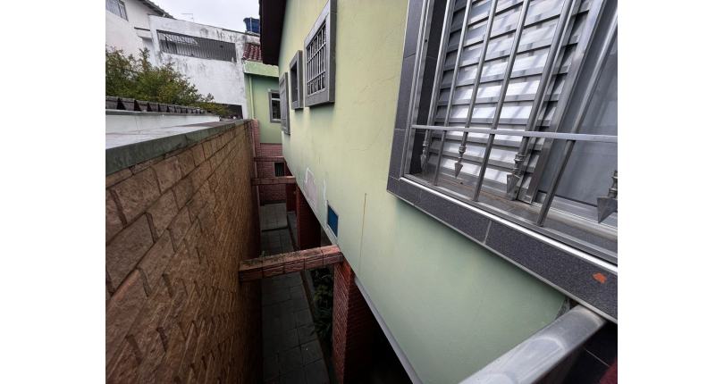 Casa à venda Rua Abel Lucas, Jardim Santa Fé (Zona Oeste) - Imóveis à Venda