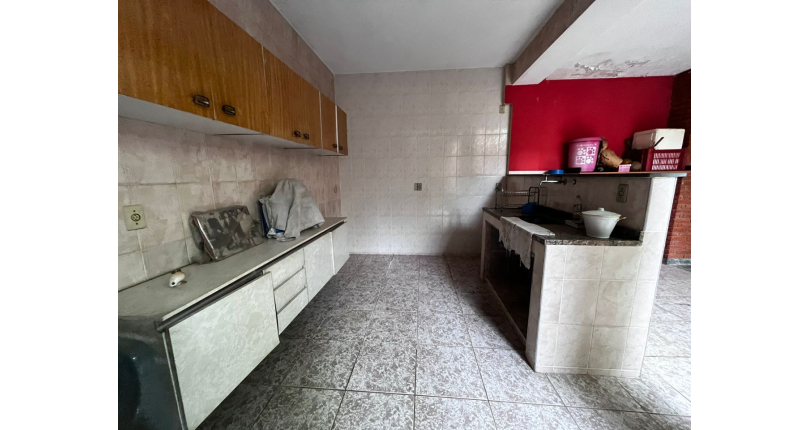 Casa à venda Rua Abel Lucas, Jardim Santa Fé (Zona Oeste) - Imóveis à Venda