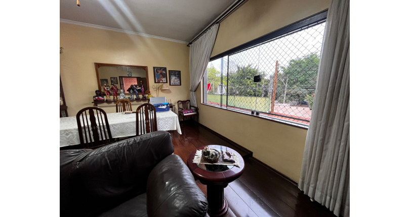 Casa à venda Rua Abel Lucas, Jardim Santa Fé (Zona Oeste) - Imóveis à Venda