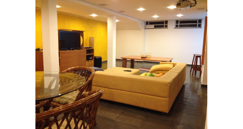 Sobrado à venda Rua Icádio, City América - Imóveis à Venda