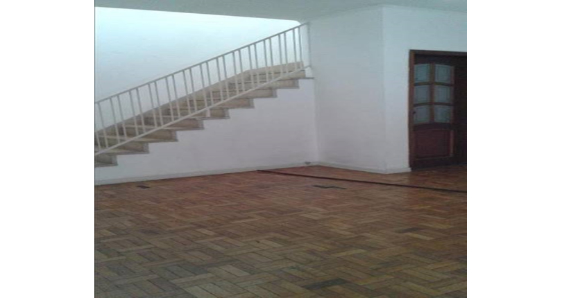 Sobrado à venda Rua Edvard de Vita Godoy, Parque Maria Domitila - Imóveis à Venda