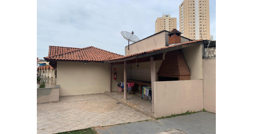 Sobrado à venda Rua João Veloso de Oliveira, Parque São Domingos - Imóveis à Venda