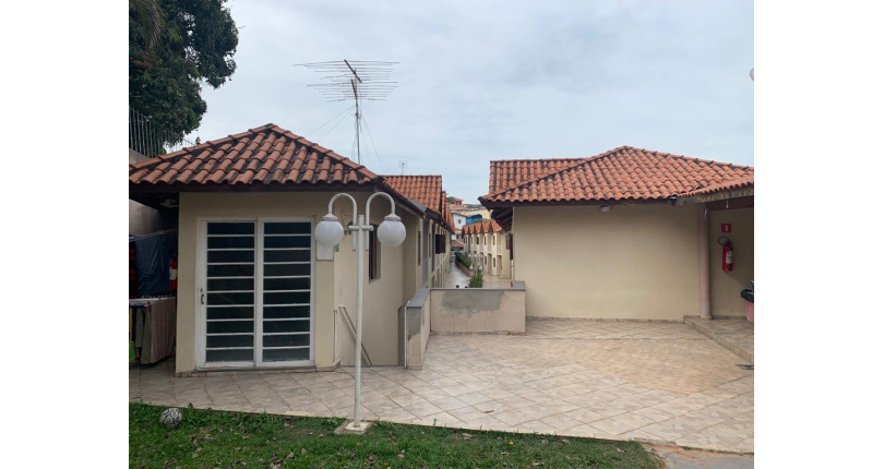 Sobrado à venda Rua João Veloso de Oliveira, Parque São Domingos - Imóveis à Venda