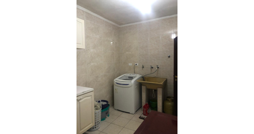 Sobrado à venda Rua Professora Altina Maynardi de Araújo, Parque São Domingos - Imóveis à Venda