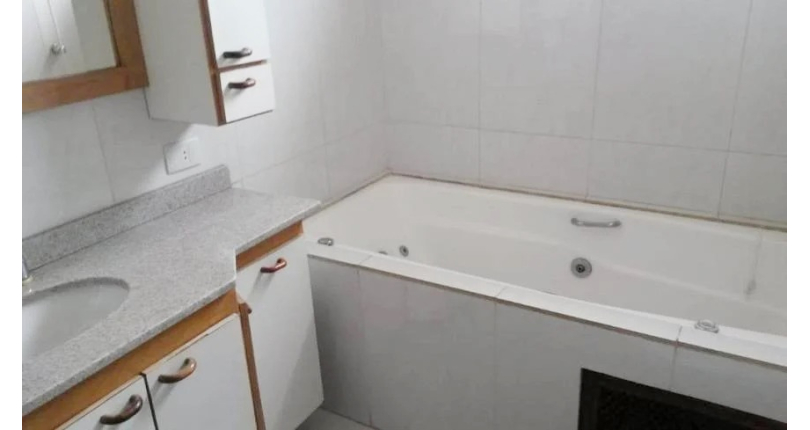 Sobrado à venda Rua Willis Roberto Banks, Parque Maria Domitila - Imóveis à Venda