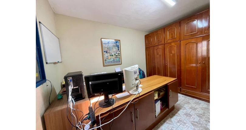 Sobrado à venda Rua Abraham Lincoln, Parque São Domingos - Imóveis à Venda